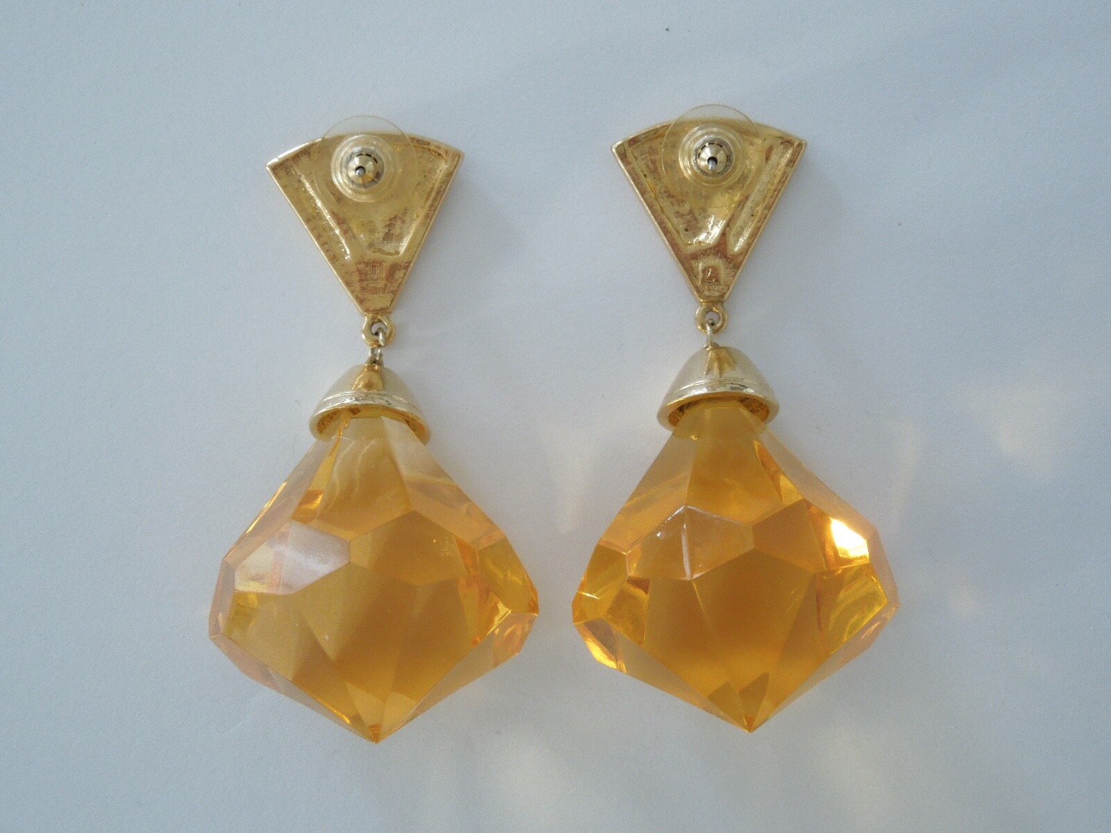 Stud Earrings Large gold tone Honey Plastic Solid 1.8oz/2 11/16×1 3/8in