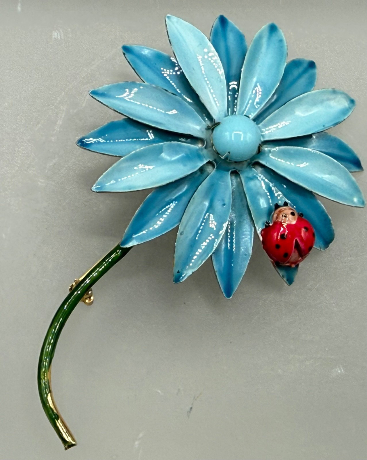 VINTAGE ESTATE ORIGINAL ROBERT SIGNED BLUE ENAMEL FLOWER RED LADYBUG BROOCH