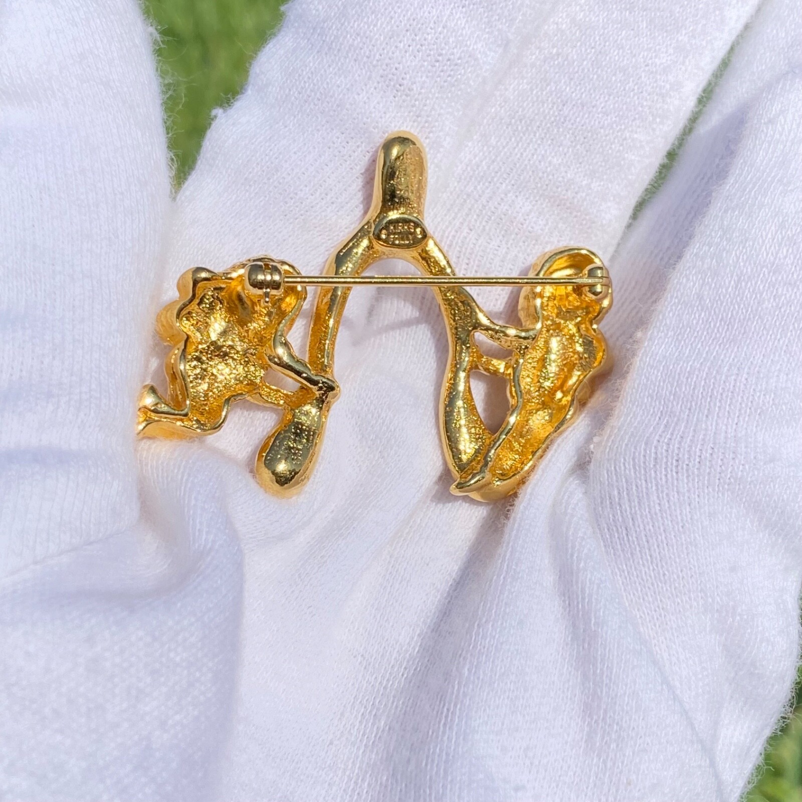 Sparkling Kirk’s Folly Signed Gold Tone Angel Cherub Wishbone Brooch Pin