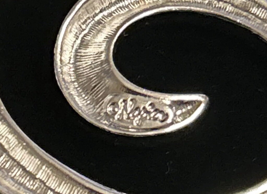Silver Tone NAPIER Pin Almost 2”?wide PIN BROOCH VERY SOPHISTICATED
