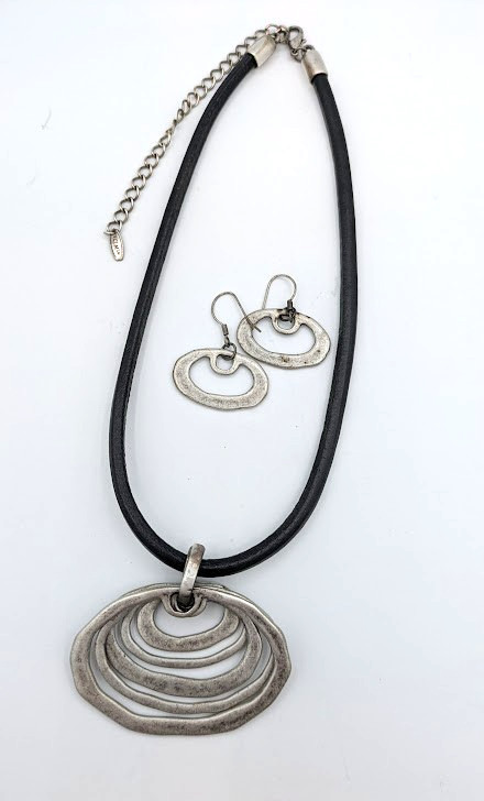 Vintage VCLM Necklace Set Leather Cord Statement Pendant Earrings Y2K