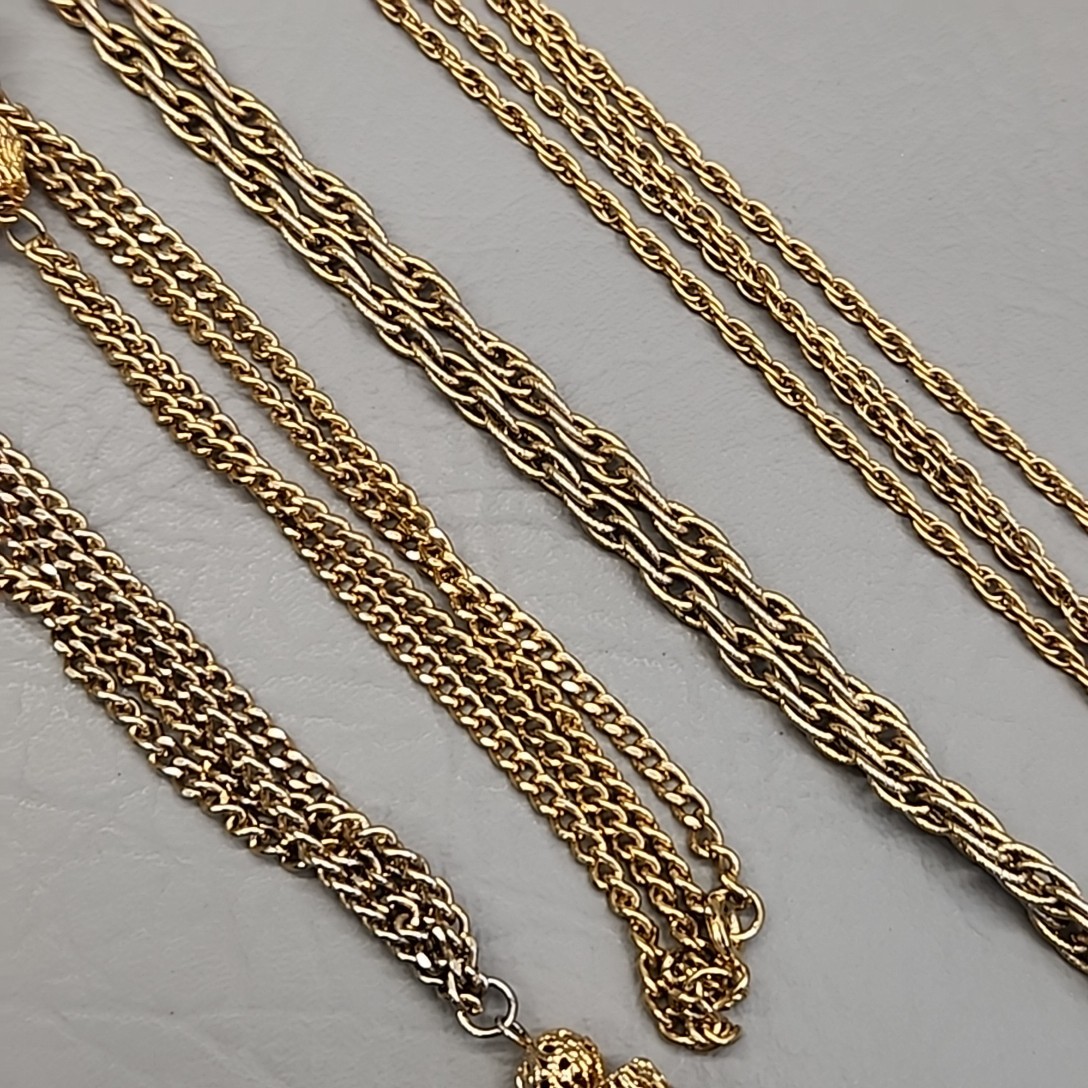 Vintage Chain Necklace Lot of 3 Gold Tone Heart Medallion Tassel 20-35″ Has Wear
