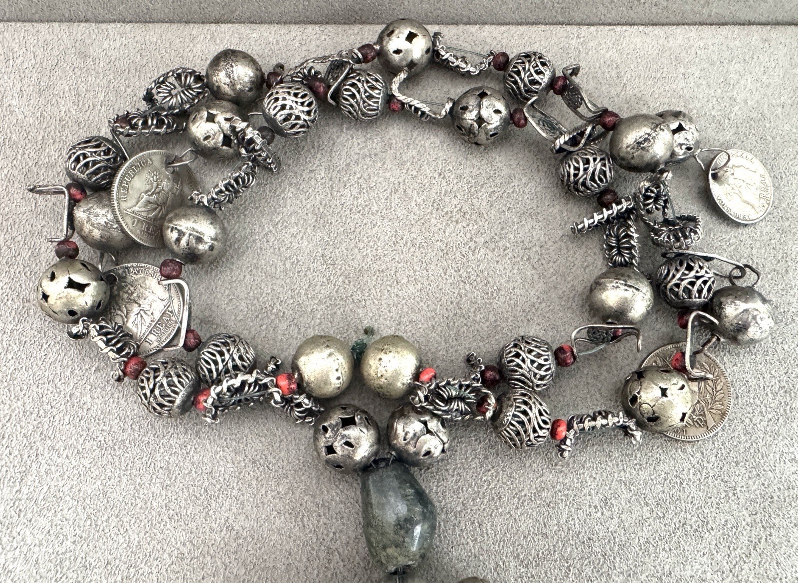 Vintage GUATEMALA 1894 Silver COIN NECKLACE Chachal MILAGROS Animal Charms Beads