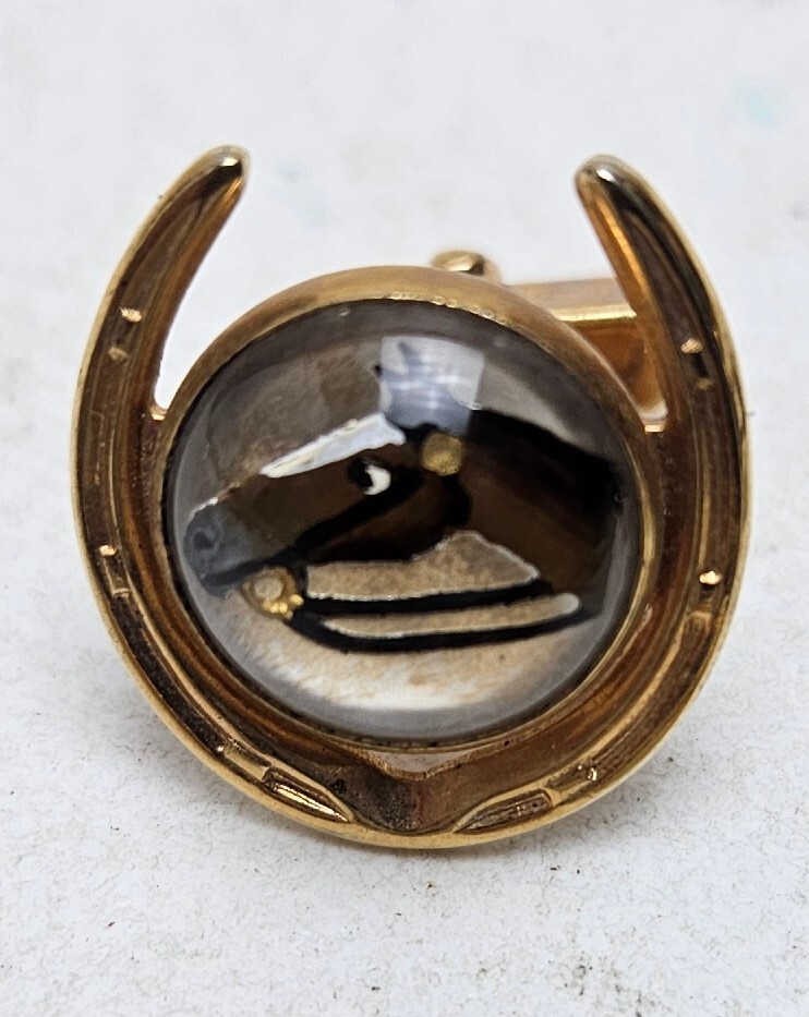 Anson Horse Head in Shoe Glass / Rock Crystal Cuff Links & Tie Clip Reverse Carv