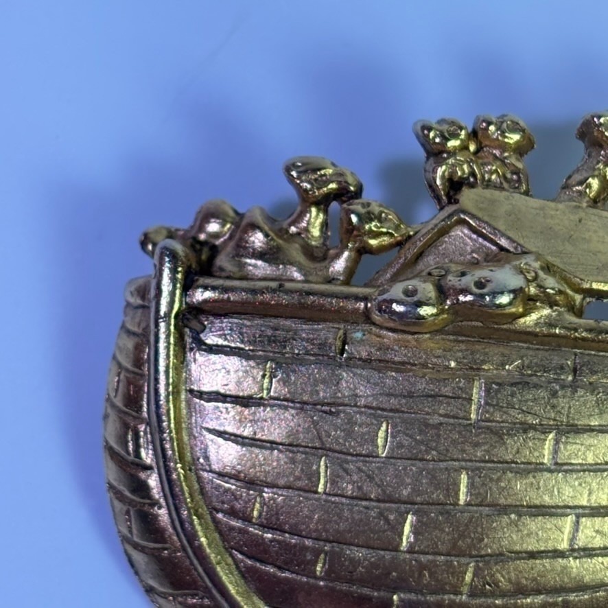 Brooch Gold Tone Noahs Ark Animals Heavy Vintage Piece Intricate Detail