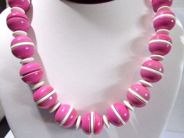 Plastic Pink White Segmented Necklace ‘Ball’ Vintage MCM