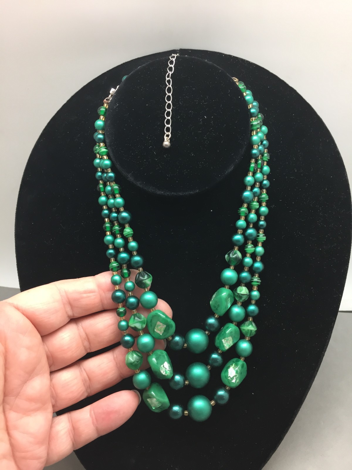 Vintage Multi-Strand Green Glass Bead Layered Necklace Japan 16″-18″ Foil Beads