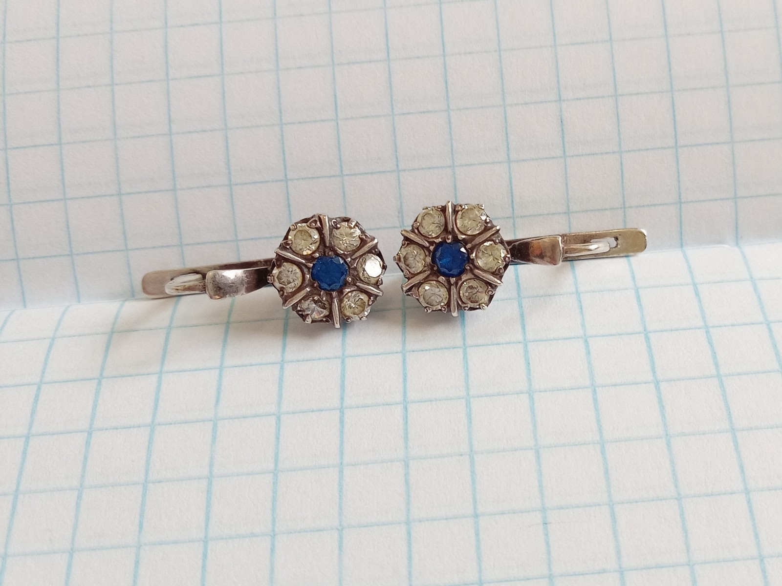 Vintage Earrings White blue stone stones Sterling Silver 925 test Women Jewelry