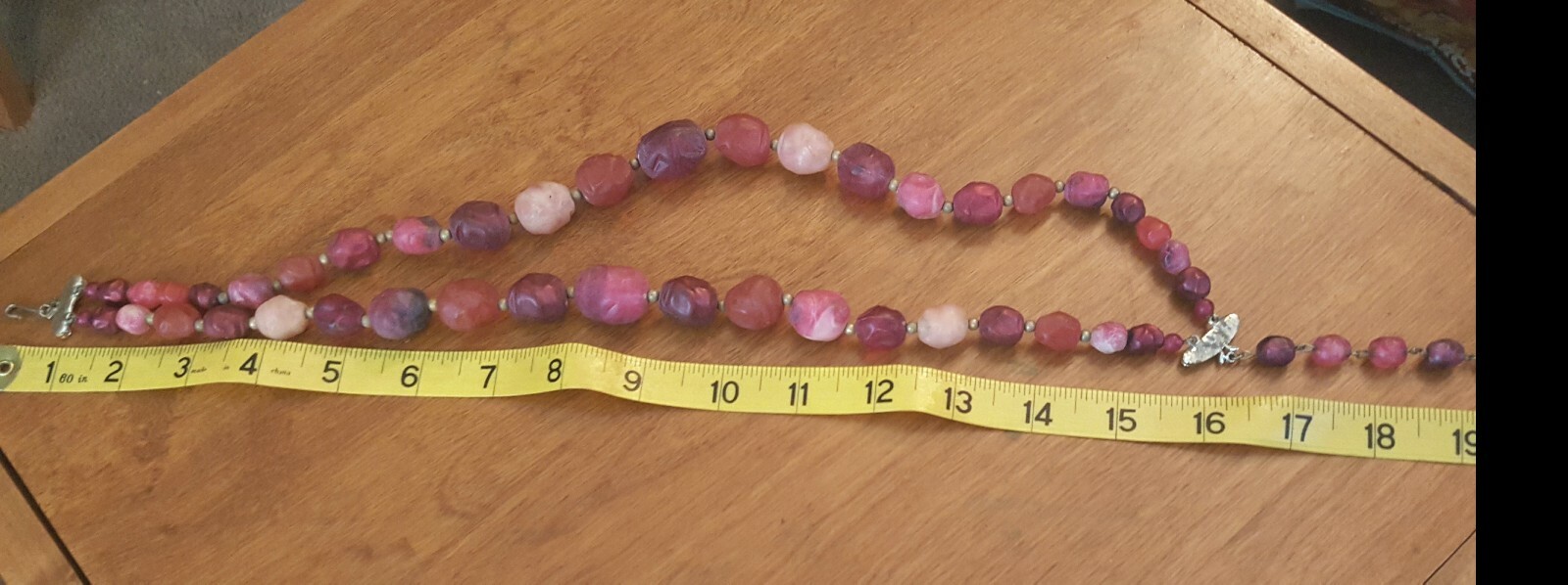 VINTAGE STUNNING CORO GOLD TONE 2 STRAND PINKS PURPLES LUCITE NECKLACE ~ SIGNED
