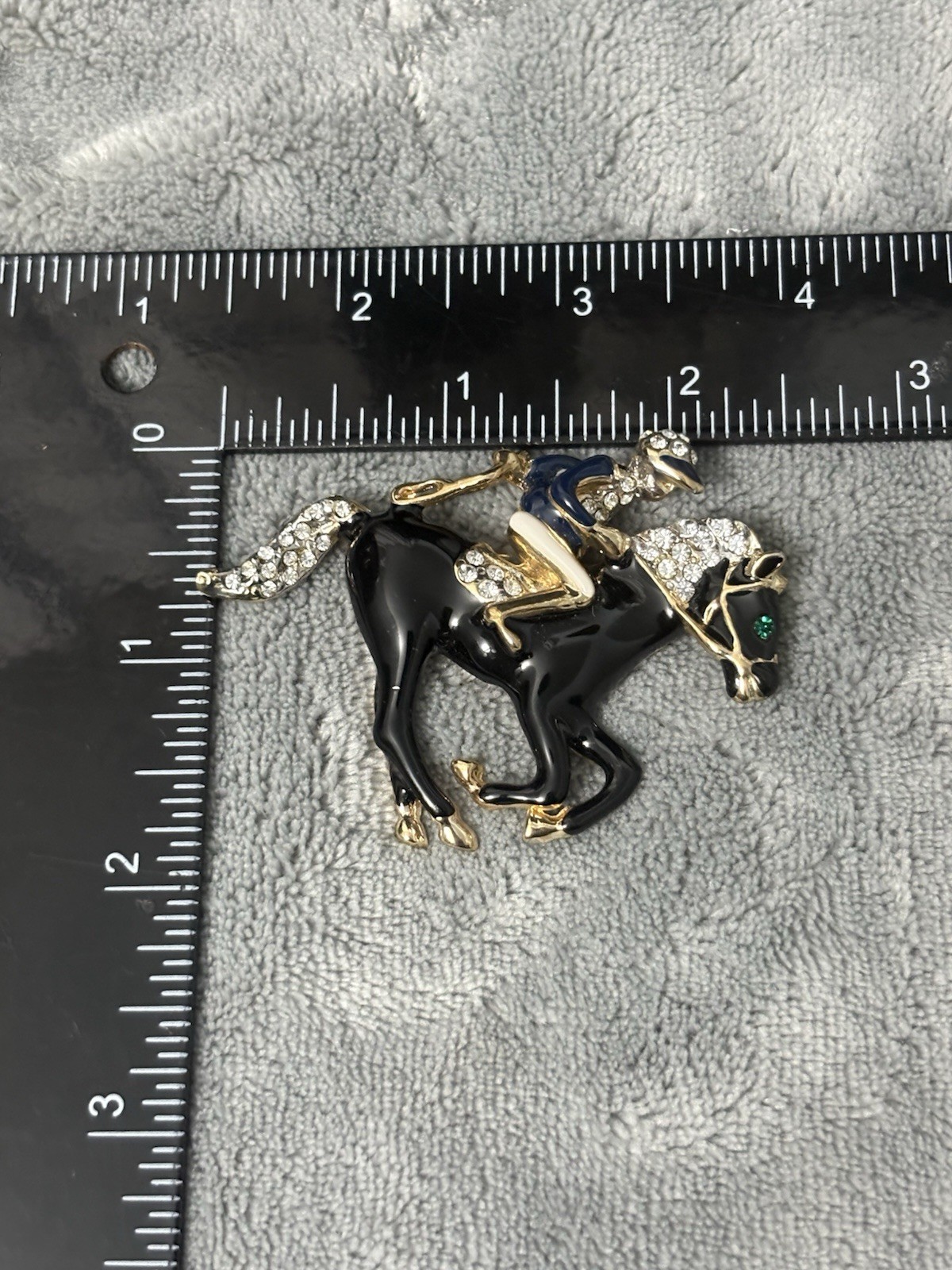 Vintage Horse Riding Brooch Equestrian Rhinestones Enamel figural 2.5”￼