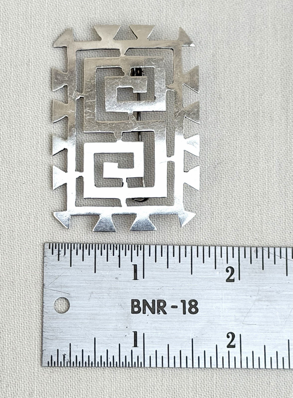 Vintage 1940’s Taxco Mexico 980 Sterling Silver Pre Columbian Design Brooch Pin