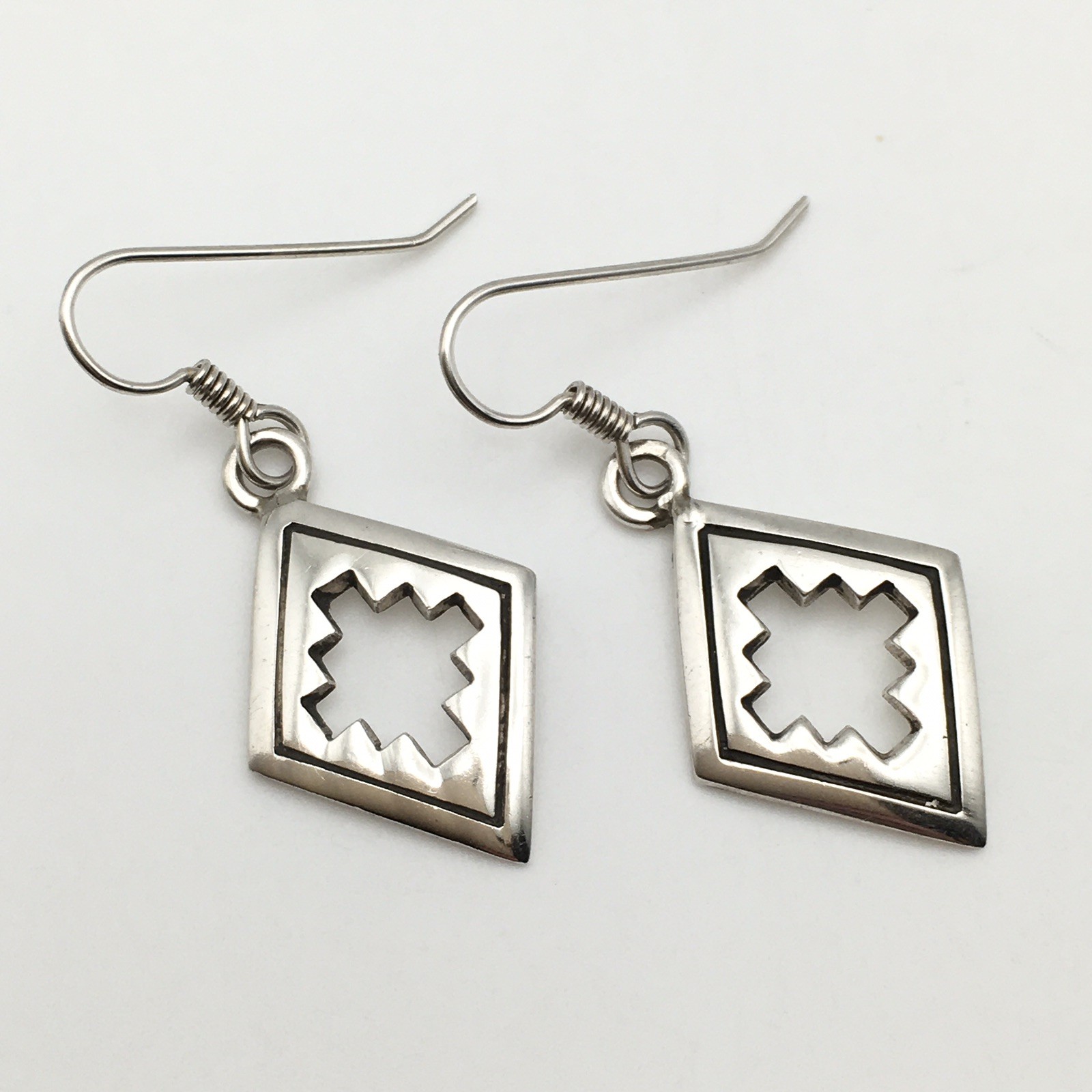 Vintage 925 Sterling Silver Signed Southwestern Hook Dangle Earrings 3.7g #14