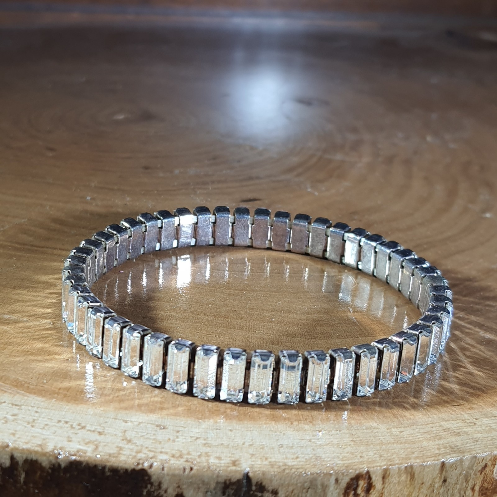 Vintage Beauftiful Glamorous Rhinestone & Silver Tone Expanding Adult Bracelet