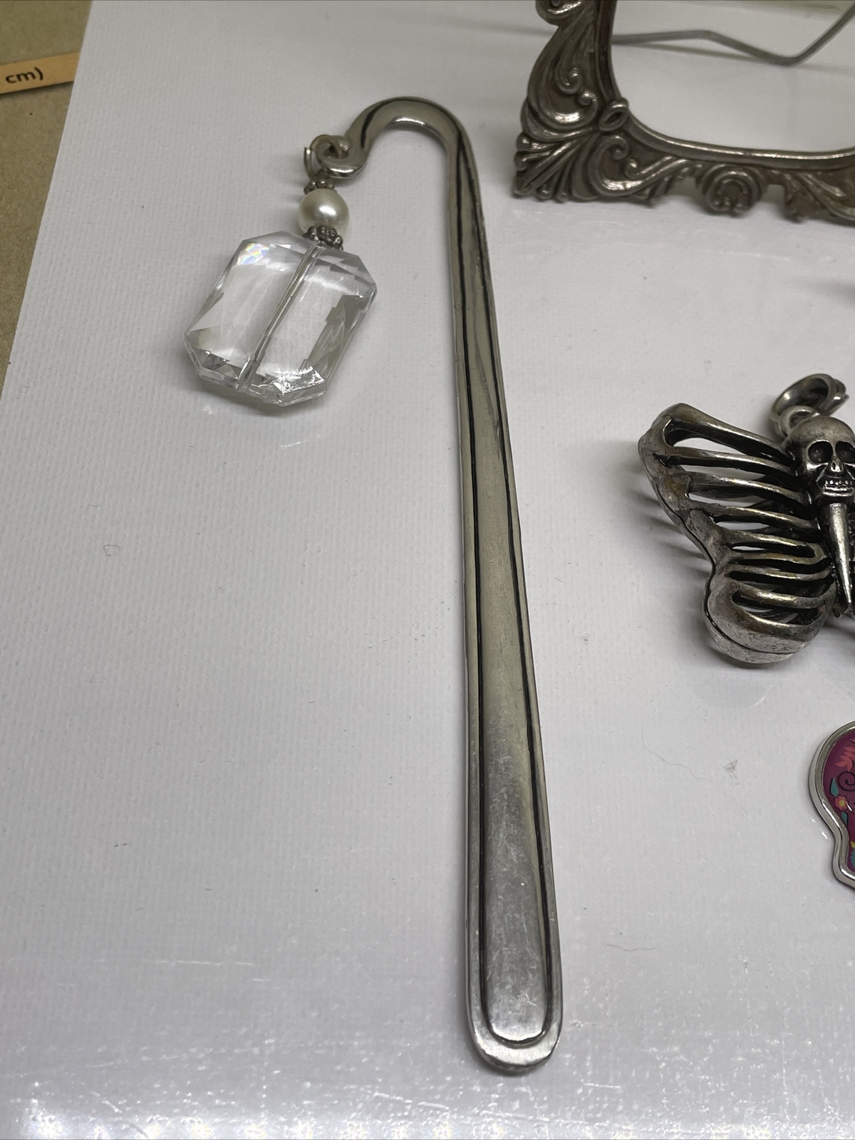 Lot of Metal Decorative Jewelry Assorted Items Seahorse Butterfly Photo H. 6 Pcs