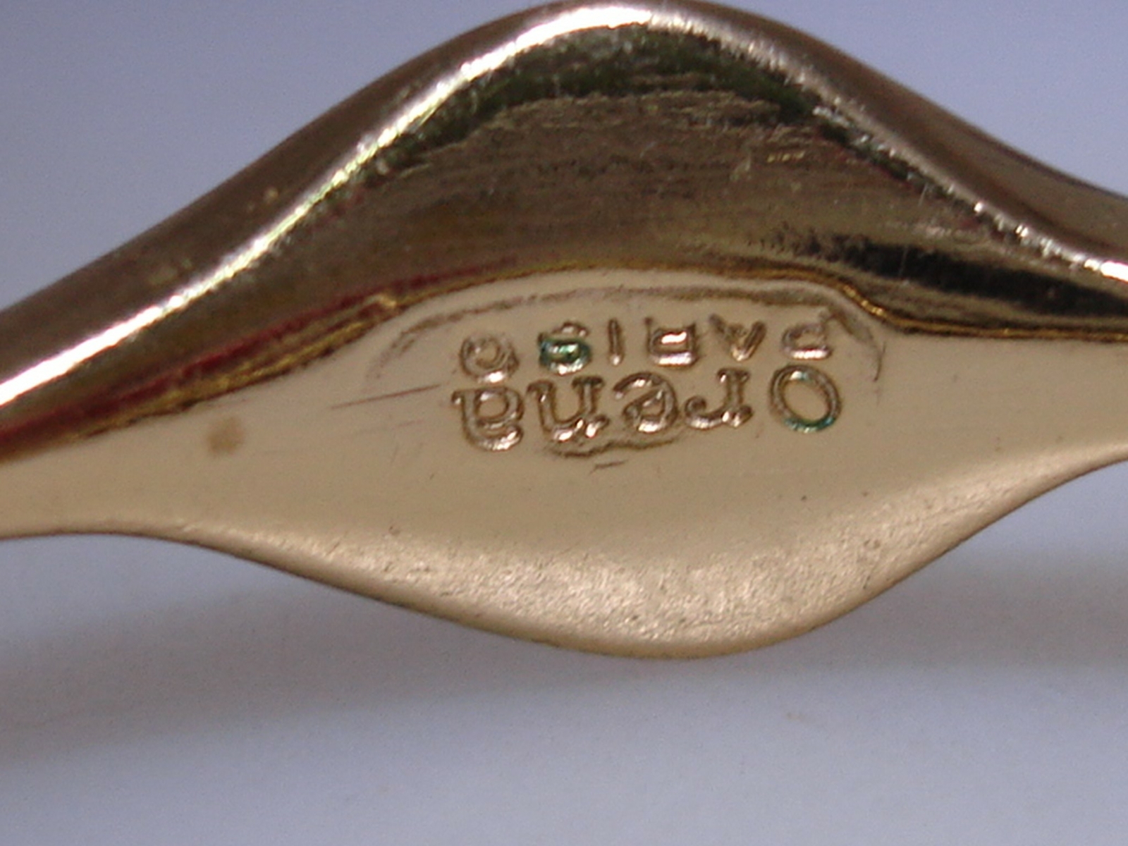 ELEGANT VINTAGE ORENA PARIS GOLD TONE & BLACK ENAMEL BANGLE BRACELET!