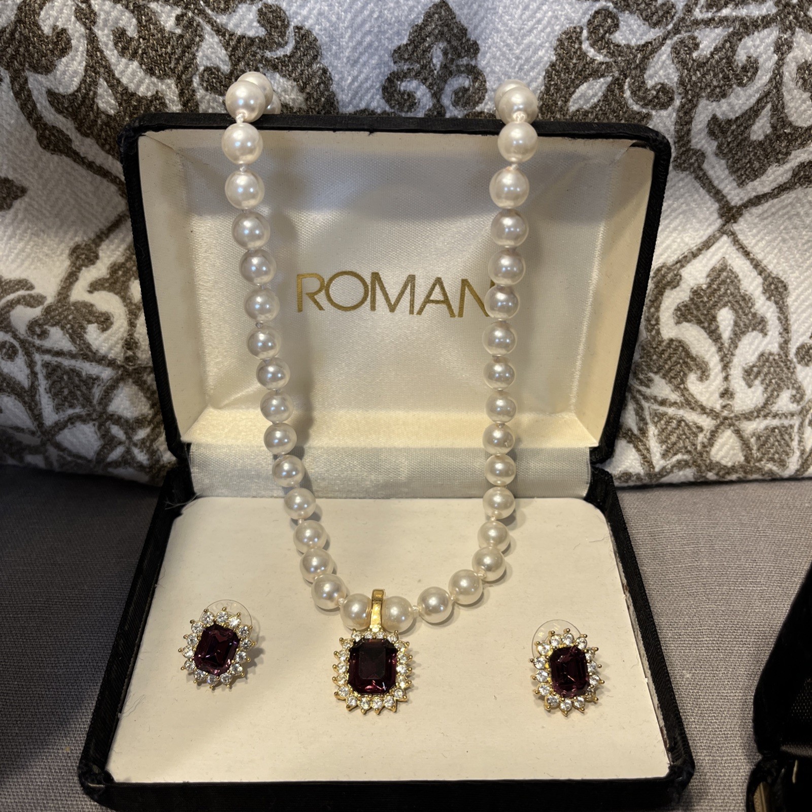 Huge Avon Sarah Coventry Ann Klein and Unbranded Necklaces Bracelets Ring Etc