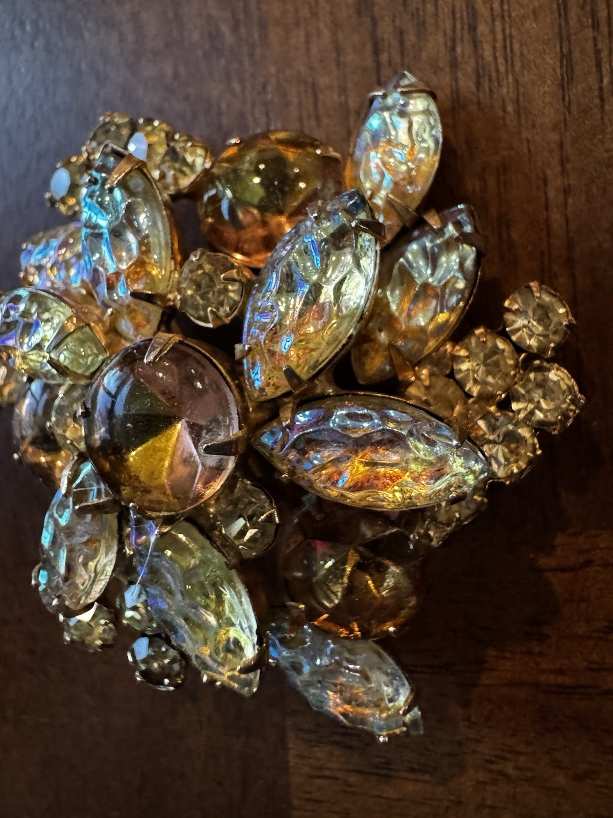 JULIANA D&E Gold Tone Cluster Prong Set Marquise Molded Stones Vintage Brooch