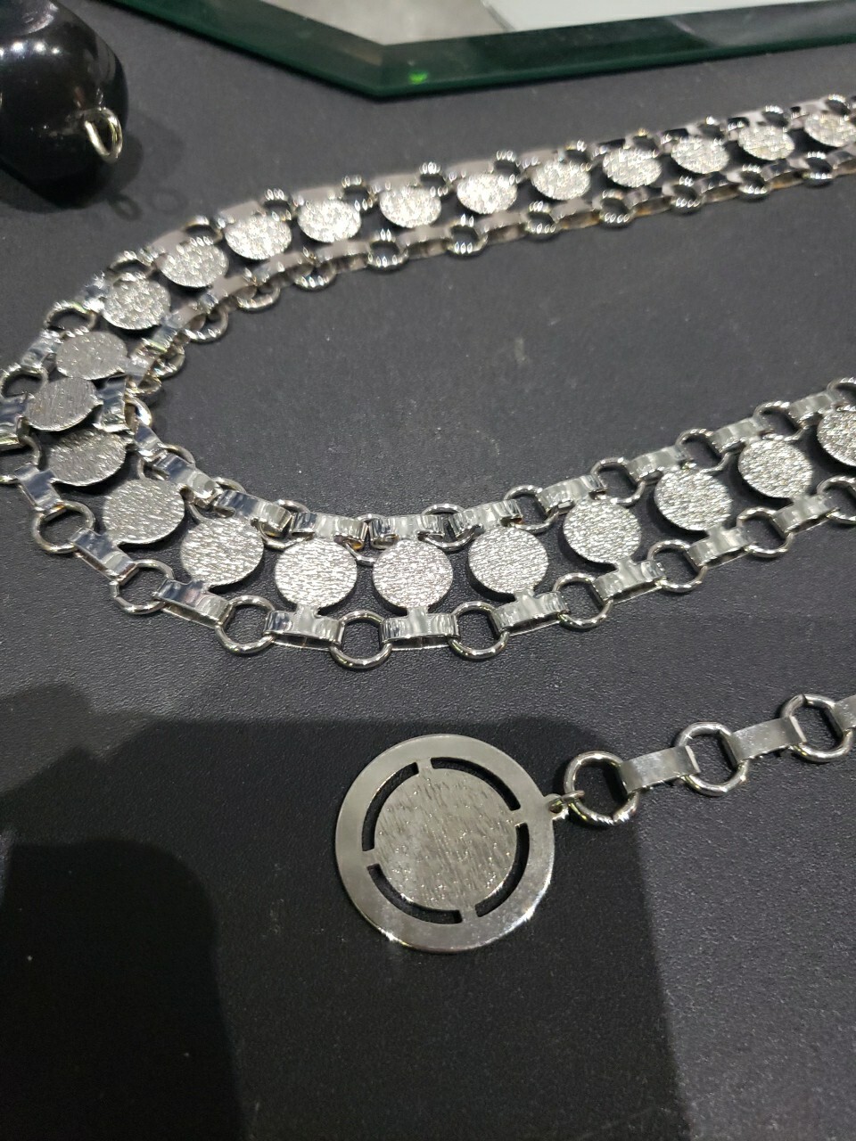 Adjustable Metal Link Belt Chain vtg 1970 Sarah Coventry silver disc coin