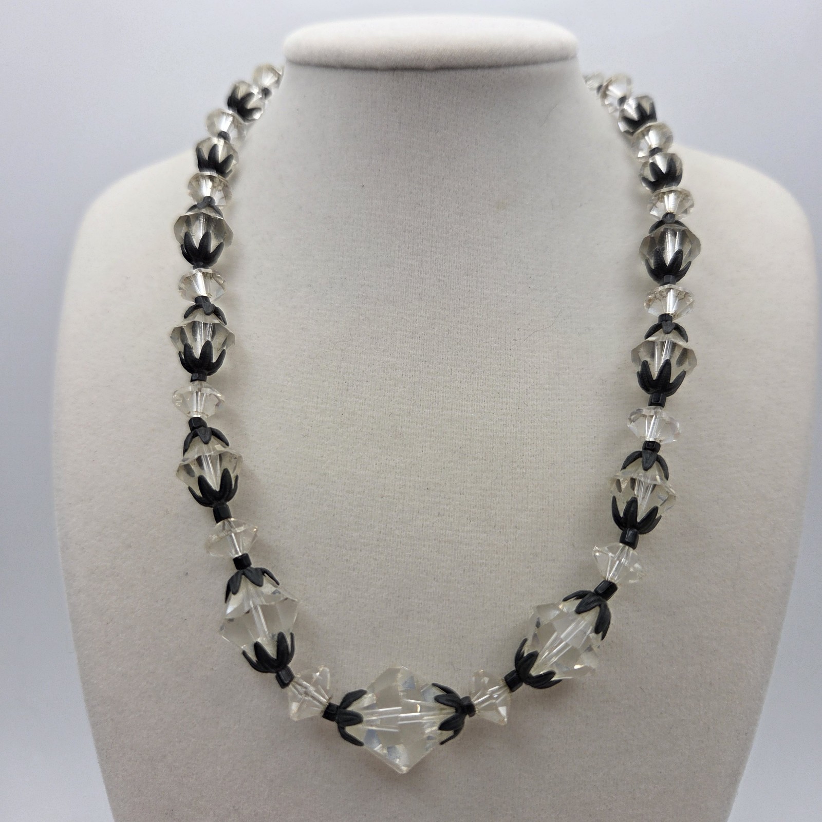 Vintage Signed Laguna Necklace With Faceted Crystals 15″ Choker