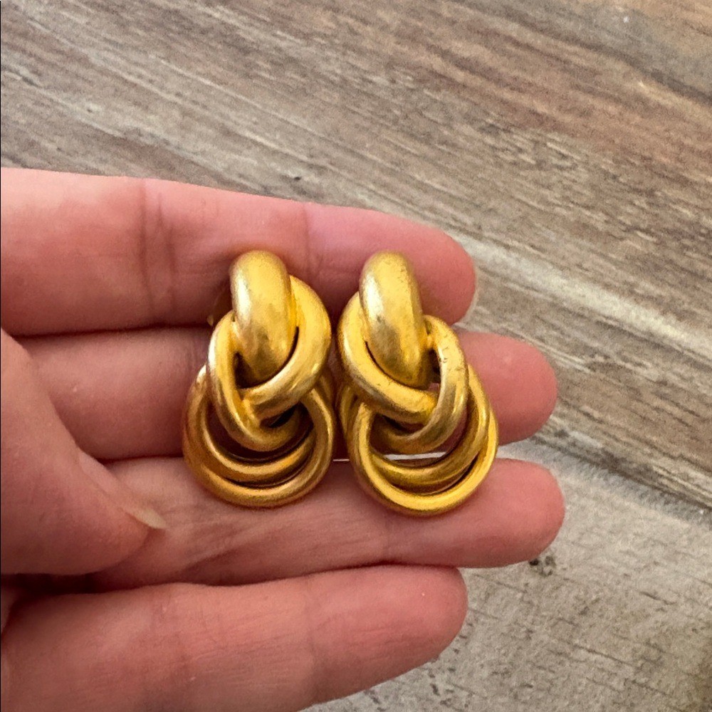 Vintage Gold tone Twist knot Earrings w/ backings