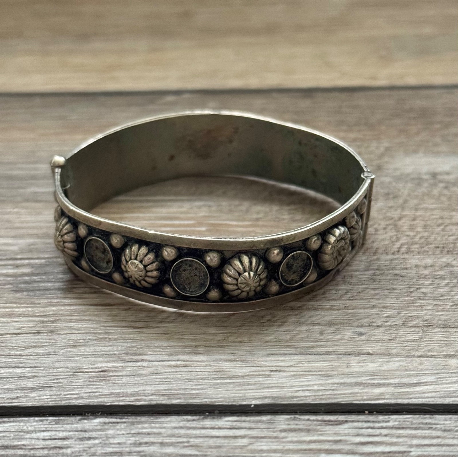 Vintage Alpaca Misshaped Hinged Bracelet Missing Stones Tarnished Double Stamp C