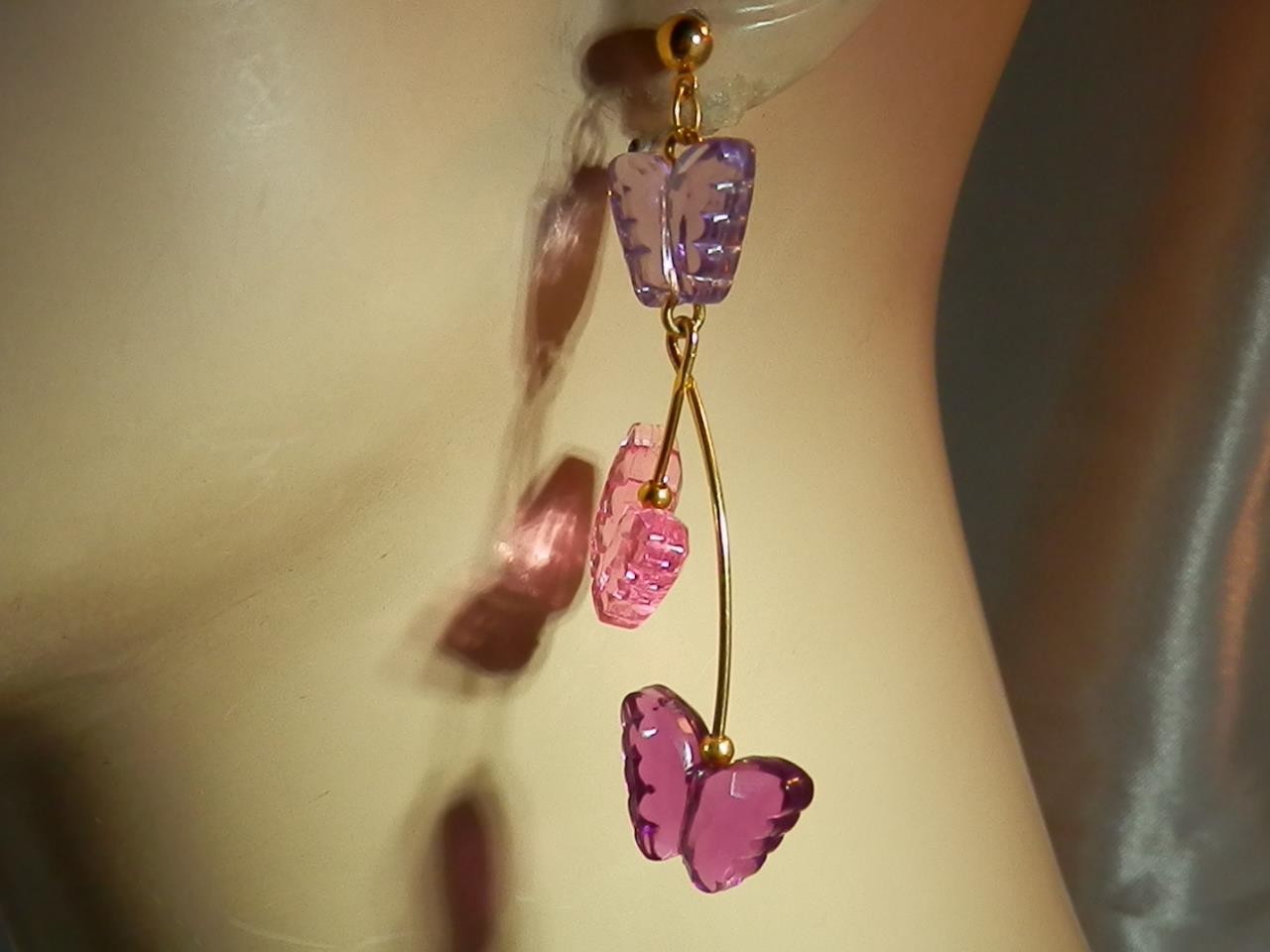 Vintage 80’s Pink Purple Dangle Lucite CUTE Butterfly Pierced Earrings 747n1