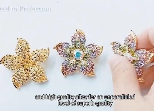 OZEL Starflower Crystal Brooch B288 Elegant Hijab Scarf Blouse Dress Brooch Pin