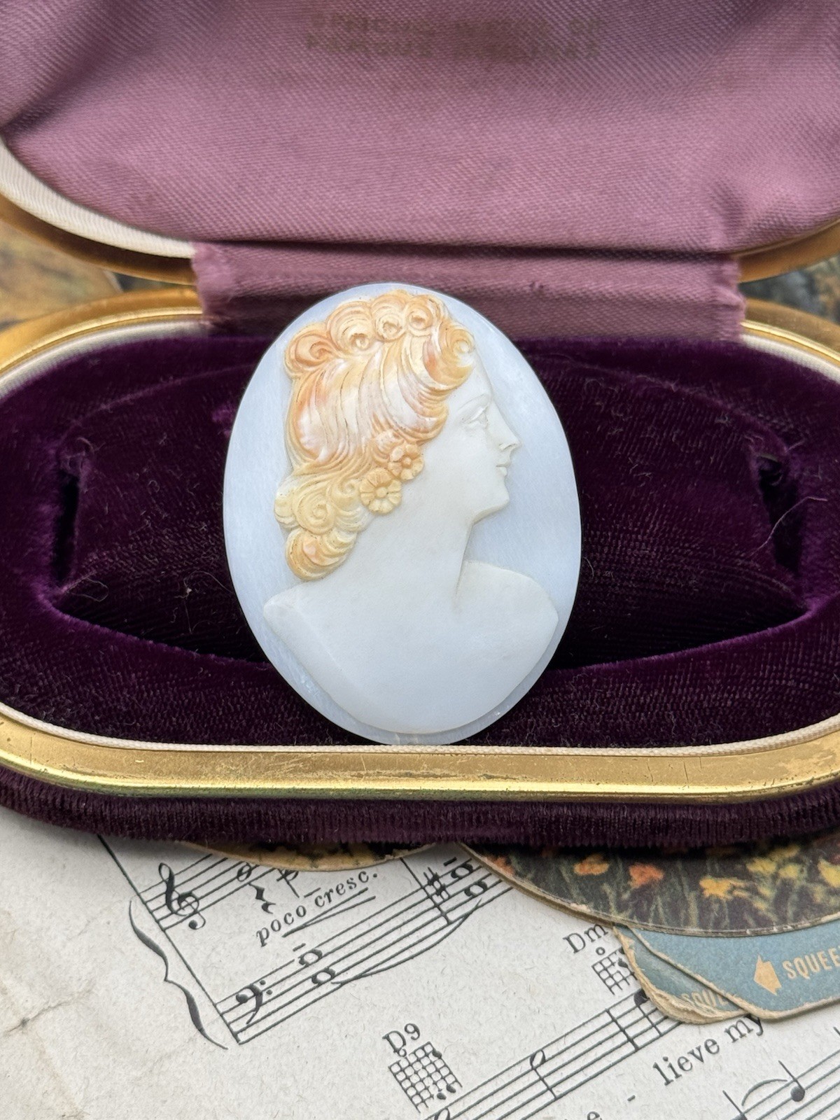 Unmounted Cameo Right Facing Two Tone Hand Carved ANTIQUE Circa 2”