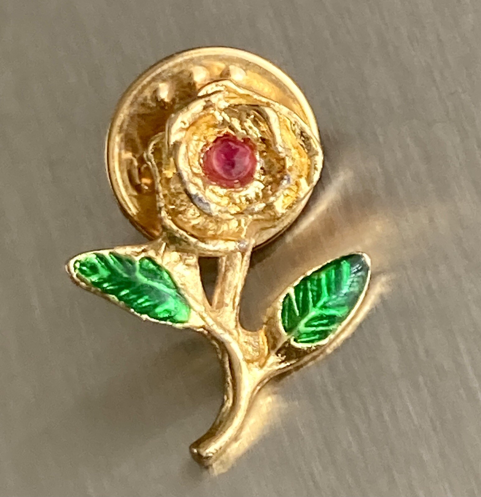 Vintage Rose Flower Lapel Pin Green Enamel Pink Spinel Gem Gold Tone 3/4in 3.3g