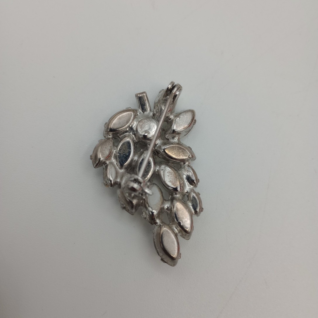Estate Vintage Prong Set Clear Marquise Cluster Rhinestone Brooch Vintage