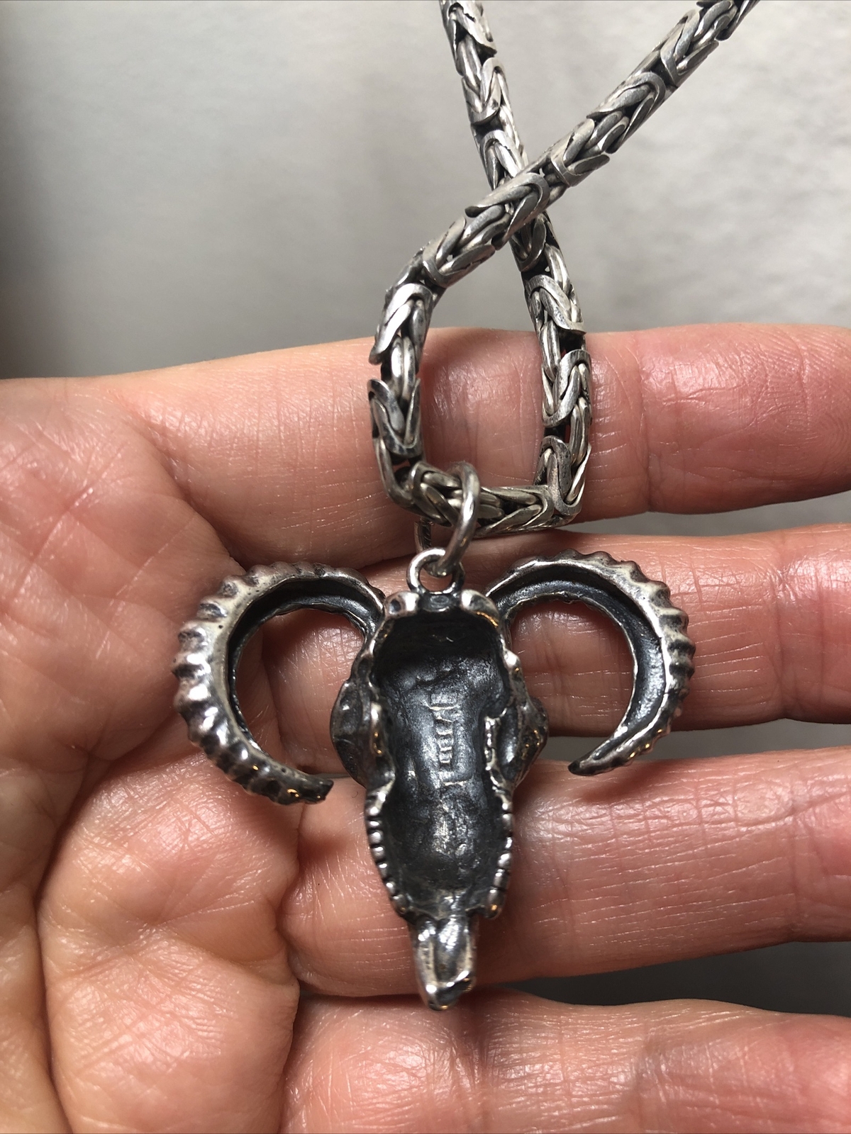 Rare Sterling 925 Solid 3mm Byzantine chain 20″ RAM’s SKULL Pendant Necklace 51g
