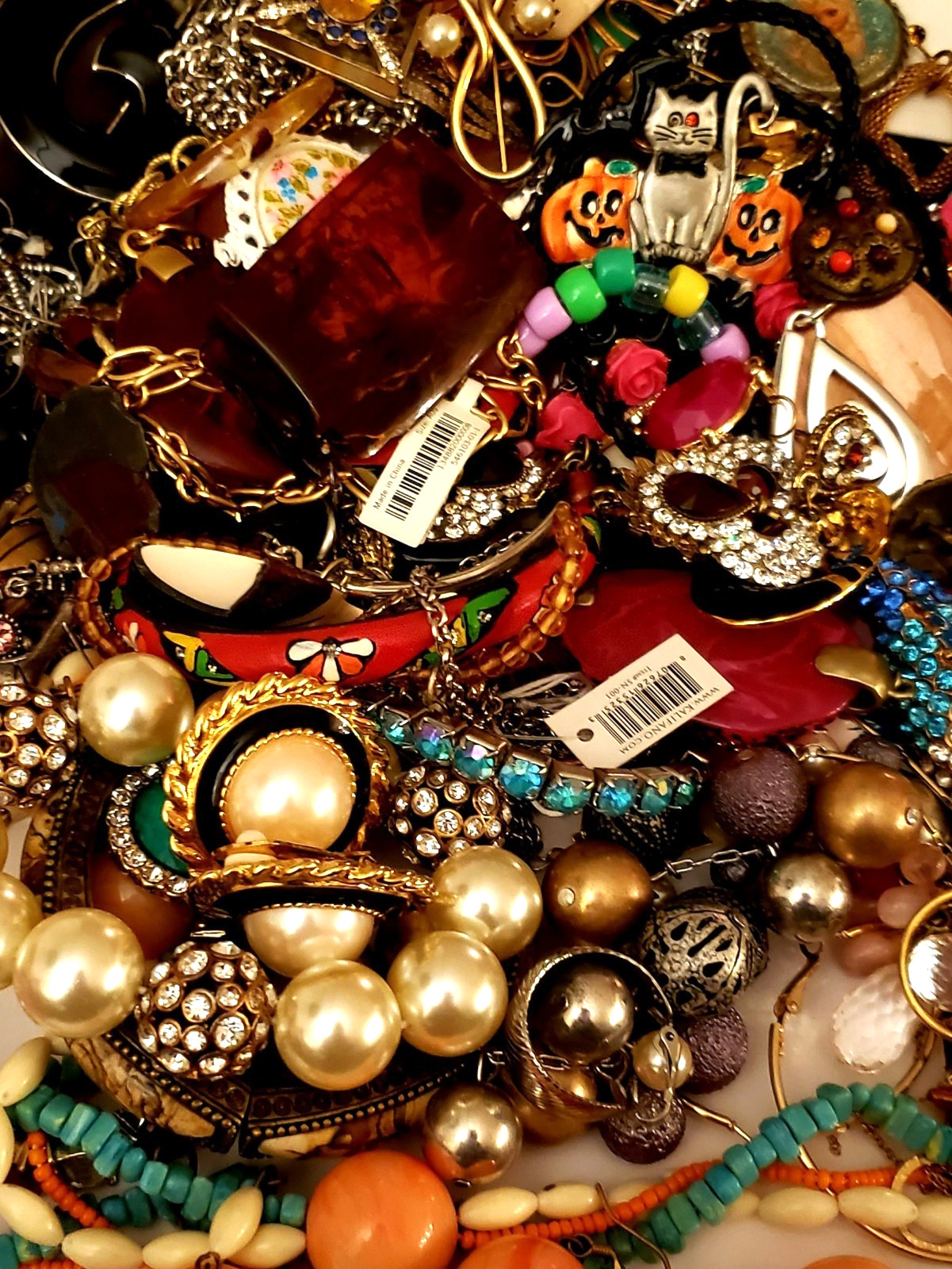 Vintage/Now Jewelry Lot Resell Craft Repair Mostly Wearable Many Signed 4.15 lbs