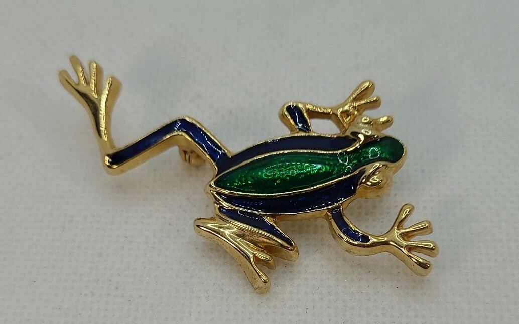 Tree Frog Gold Tone Blue and Green Enamel Pin Brooch Approximately 2-1/4″x1″