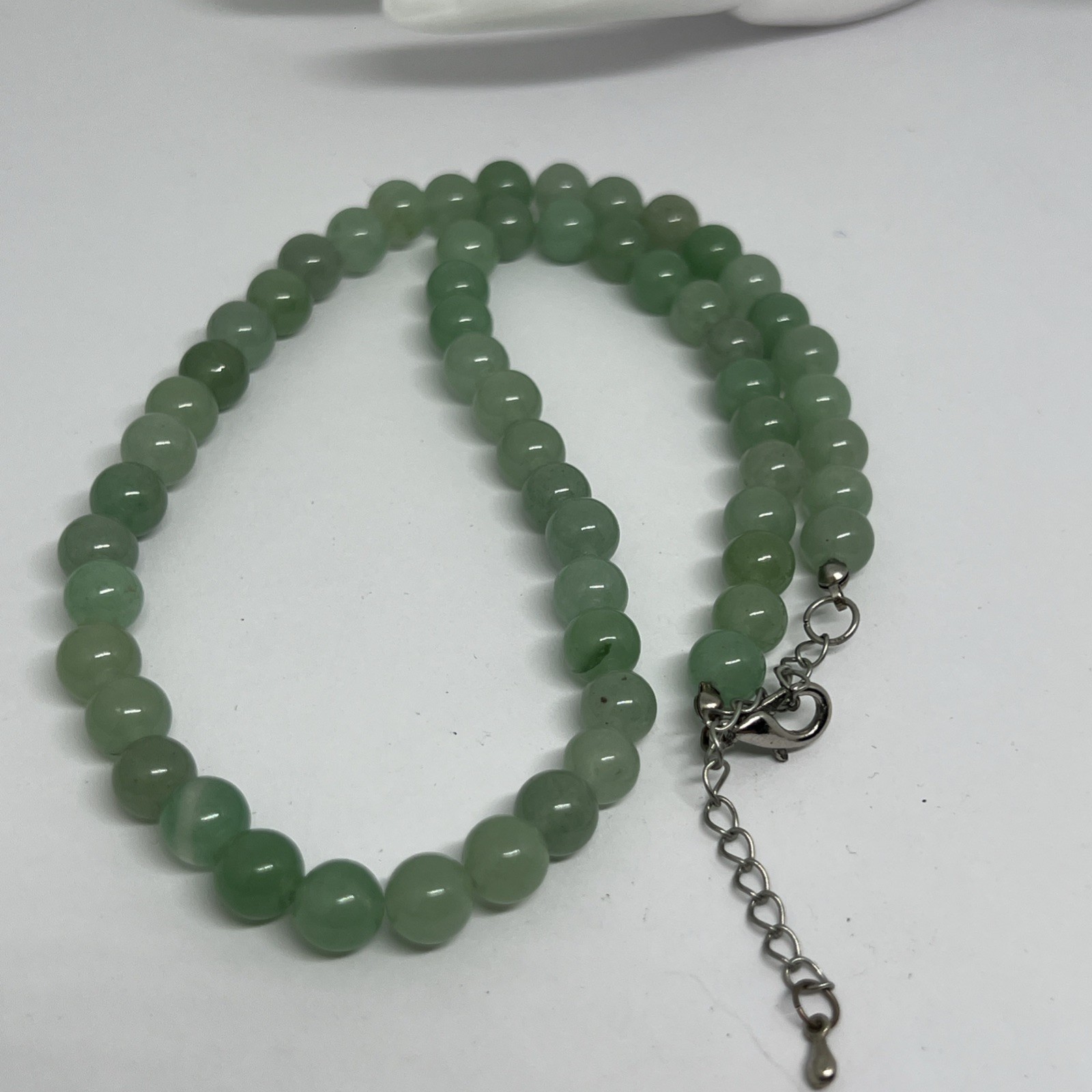 Vintage Natural Green Jade Jadeite Round Bead 20”-22” Necklace Silver Tone