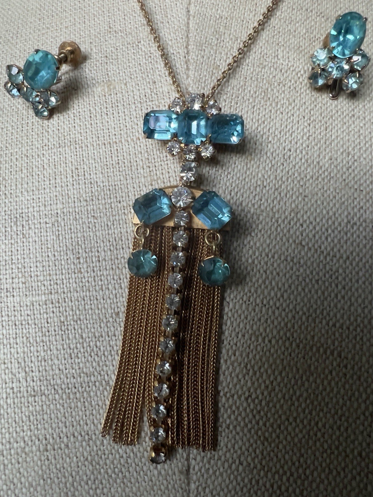 Vintage Aqua Rhinestone & Faux Pearl Jewelry Set – 3 Pieces – Gold Tone