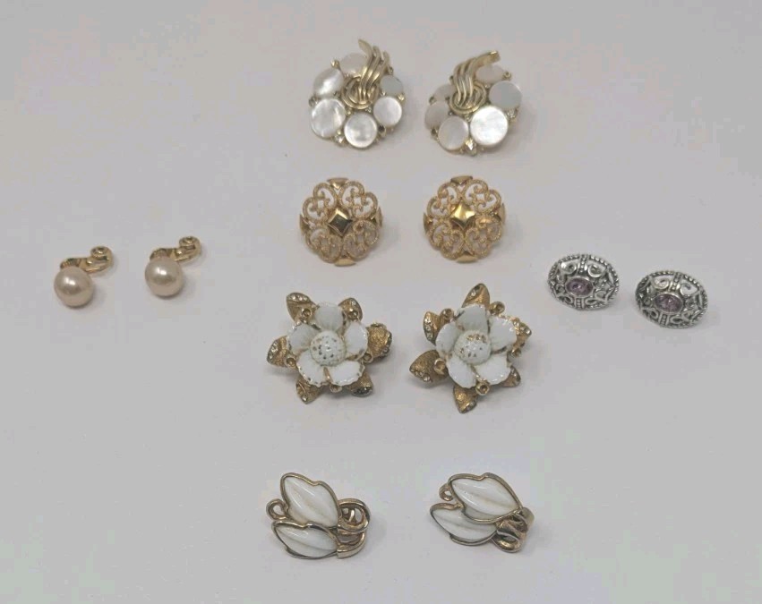 Vintage Lot Clip Screwback Earrings 22 Pair Hobe Trifari Lisner Avon Unbranded