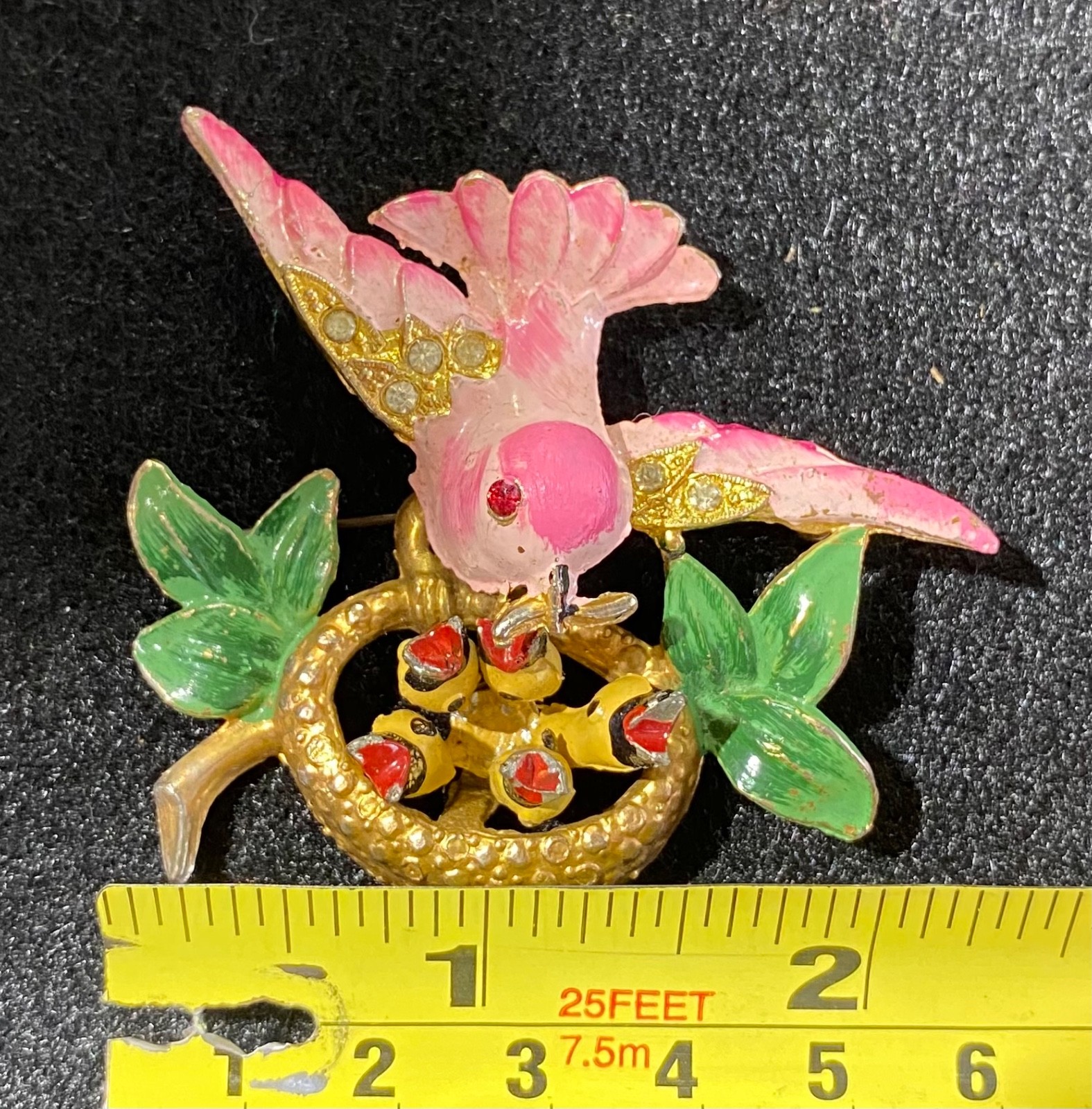 Vintage Fred Gray Corp Birds Nest Mother & Babies Enamel Metal Brooch USA 1940s