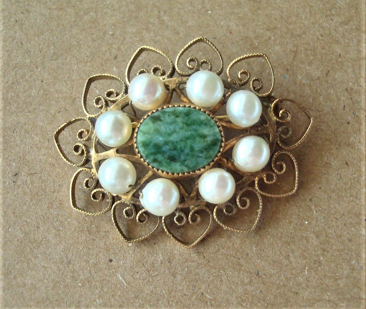 VINTAGE FAUX PEARL-JADE, FILIGREE BROOCH PIN, 1/20 12K GF, 1 1/4″