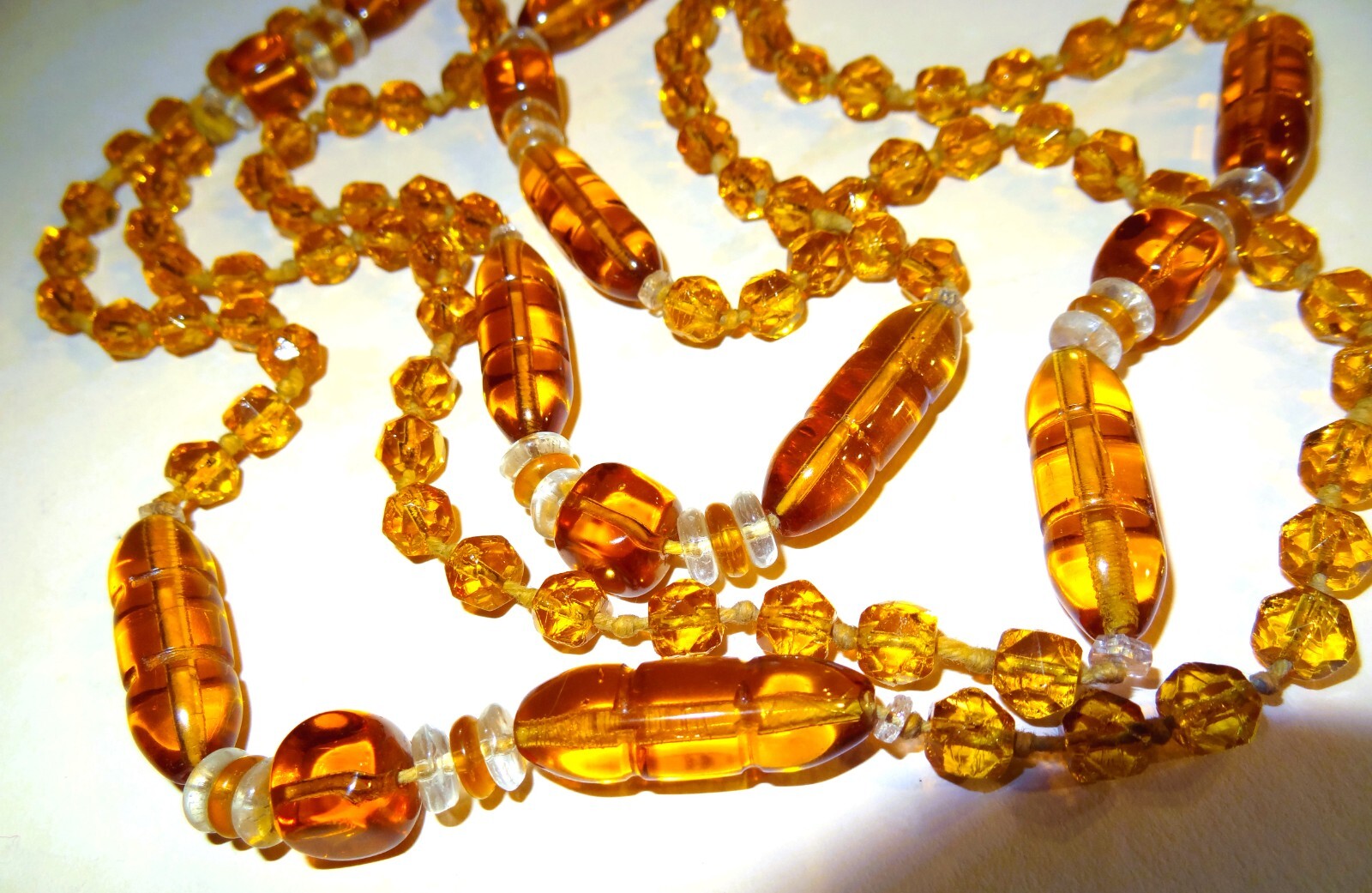 ART DECO HONEY AMBER GLASS BEAD NECKLACE CZECH Bohemian ANTIQUE 60″ MAX NEIGER ?