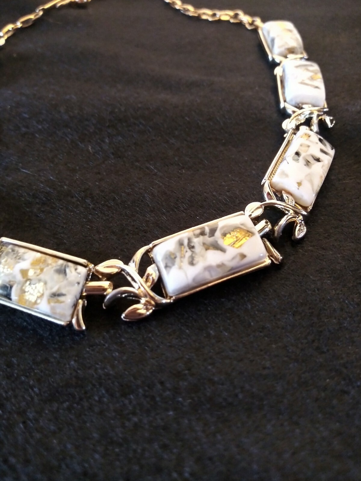 Vintage Mid Century Coro Lucite Confetti Rectangular Stones Choker 16.5 ” in