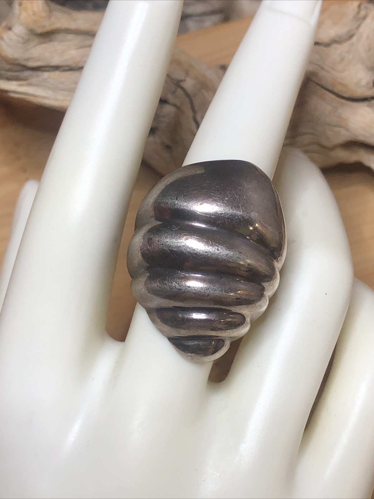 b51. Vintage AVM TAXCO Sterling Silver Rapa Shell Ring Size 6.75, 25.7g.Mex