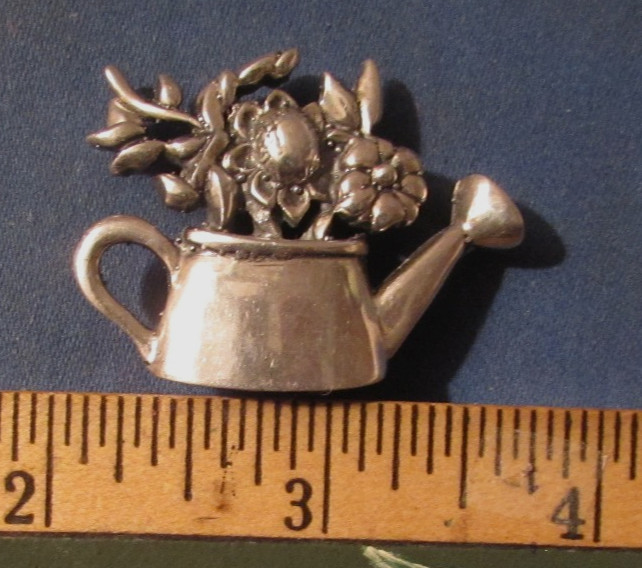 VINTAGE STERLING SILVER GARDENING FLOWER POT WITH FLOWERS BROOCH PIN