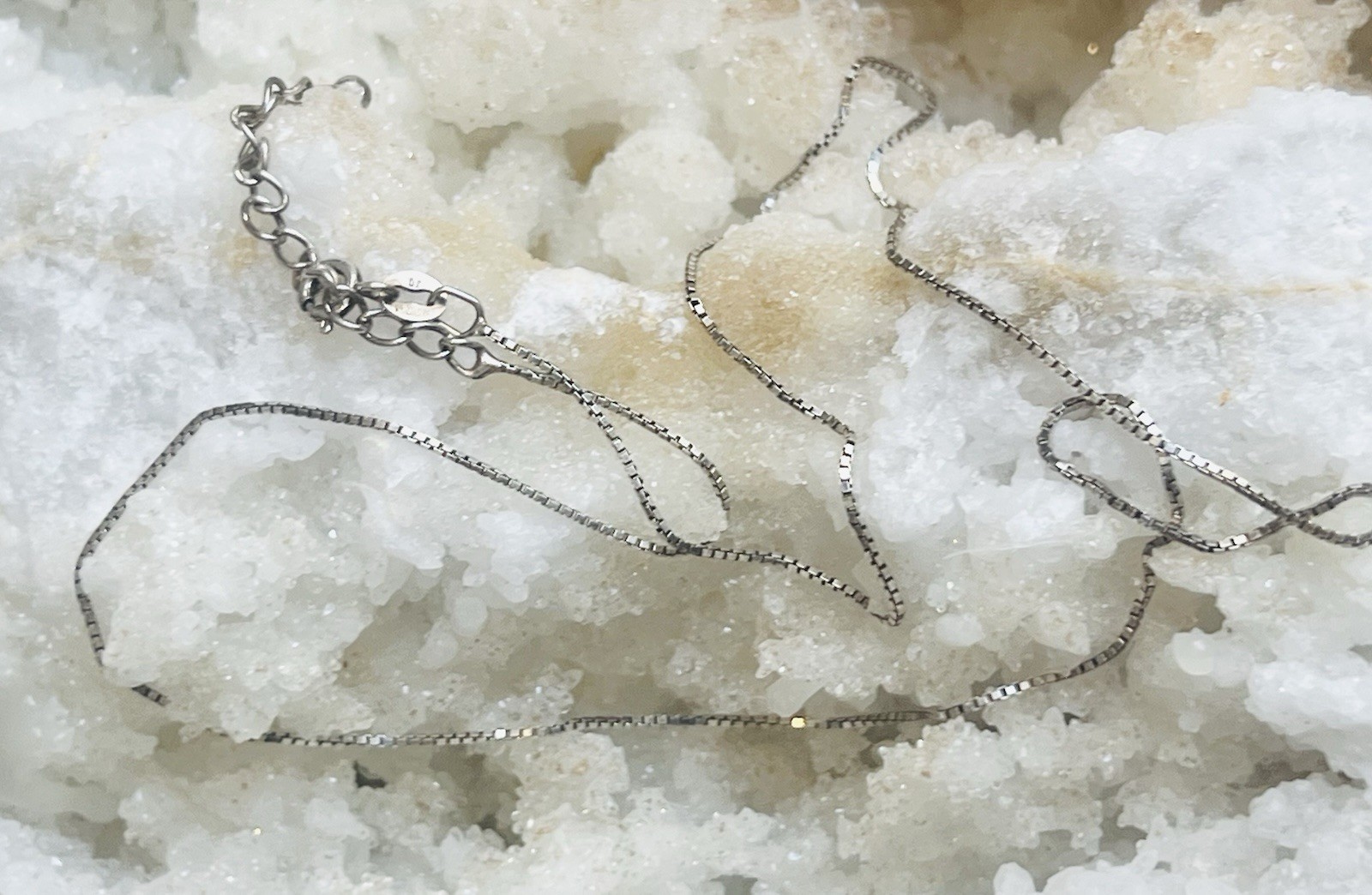 925 Sterling Silver ~ Italy JC ~ 1mm Box Chain VTG Necklace ~ 19 3/4 ~ 2.33gr