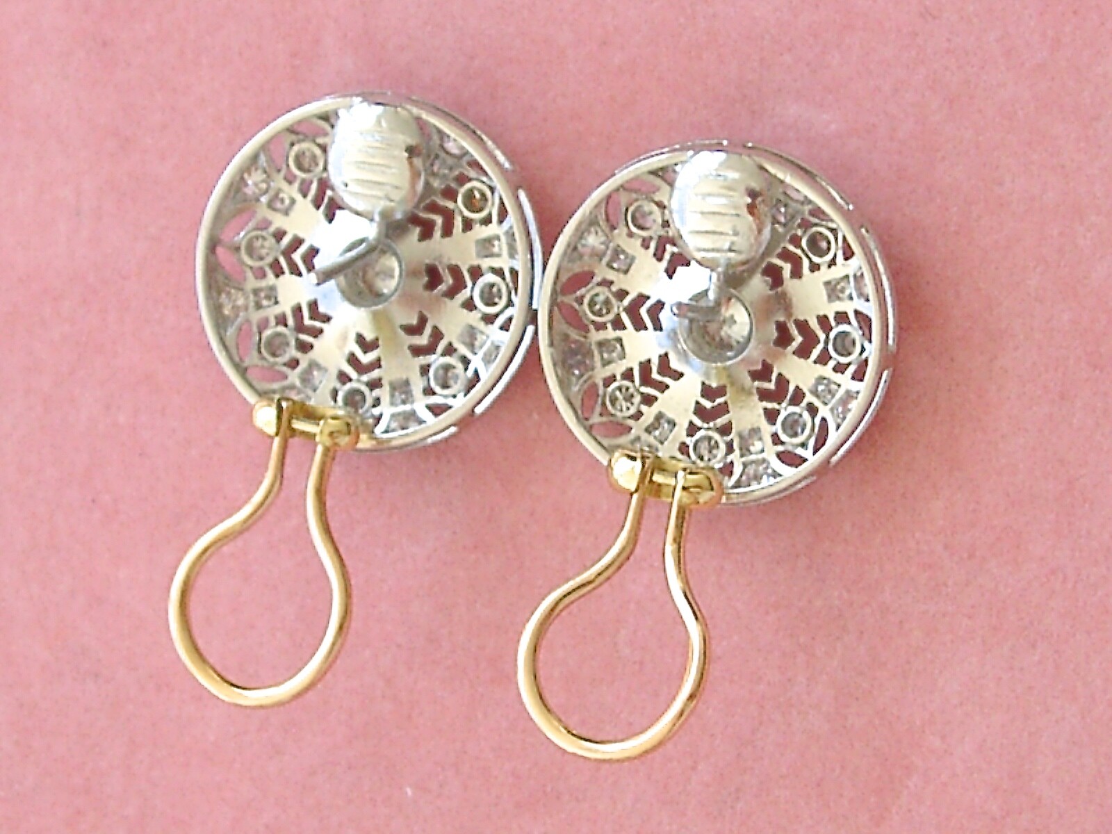 1.52ctw DIAMOND CLUSTER FILIGREE PLATINUM 13/16″ ROUND HUGGIE STUD EARRINGS 1950