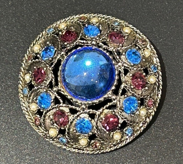 Gorgeous Blue and Purple Stoned Pin with Pearl Accents