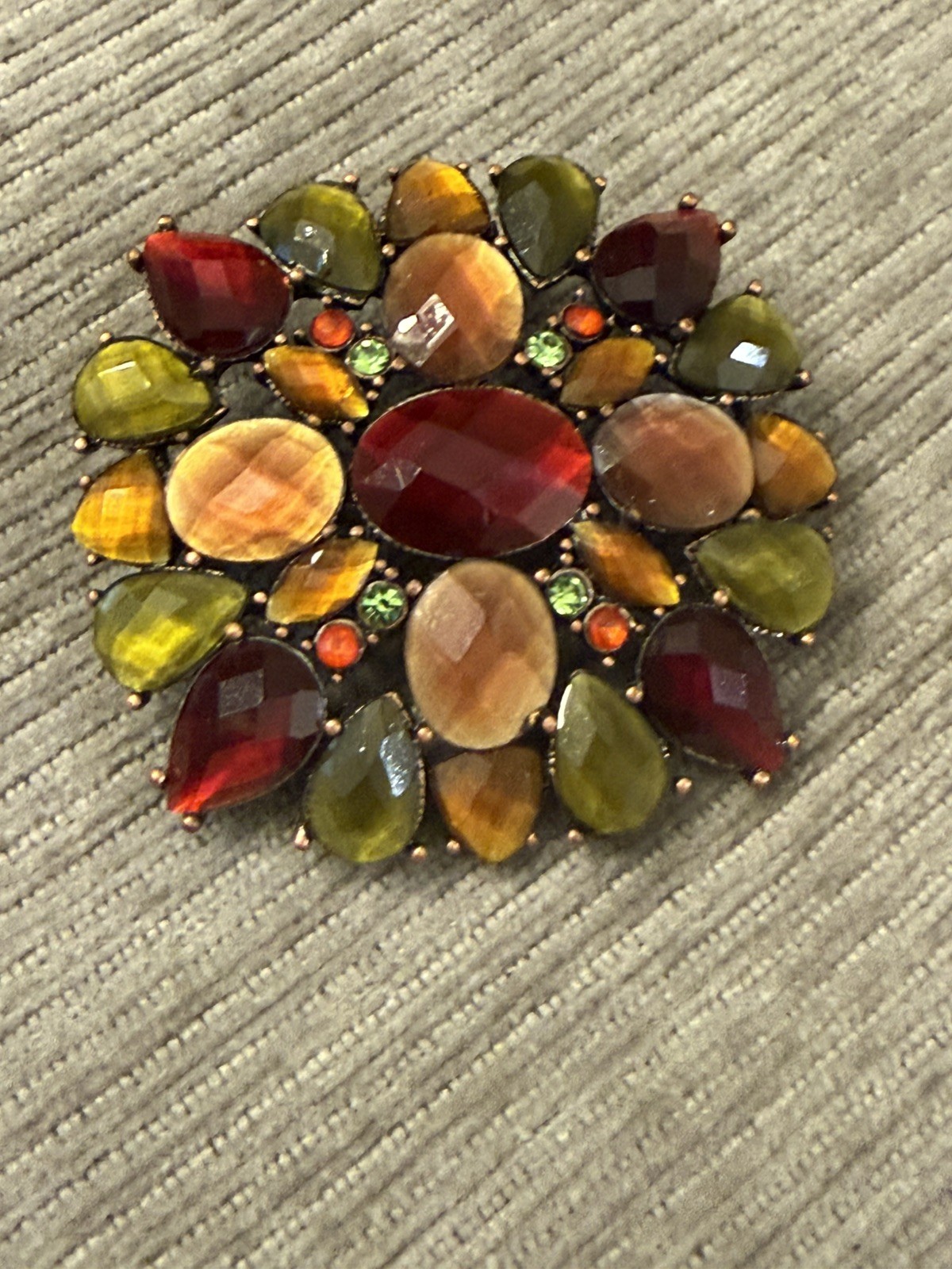 VTG Liz Claiborne Fall Colors Gold Tone Brooch Pin Faceted Rhinestones Glows! 2