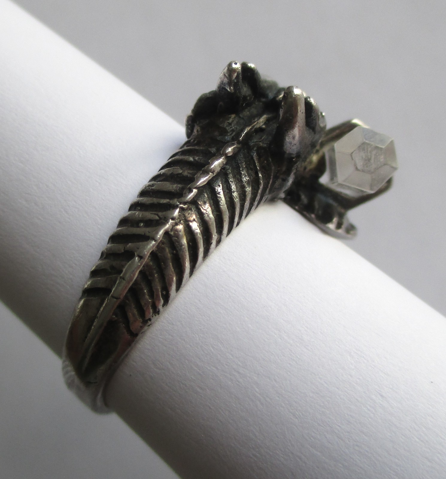 Sz 9.5 VINTAGE STERLING SILVER CLEAR QUARTZ ROCK CRYSTAL WAND DRAGON RING