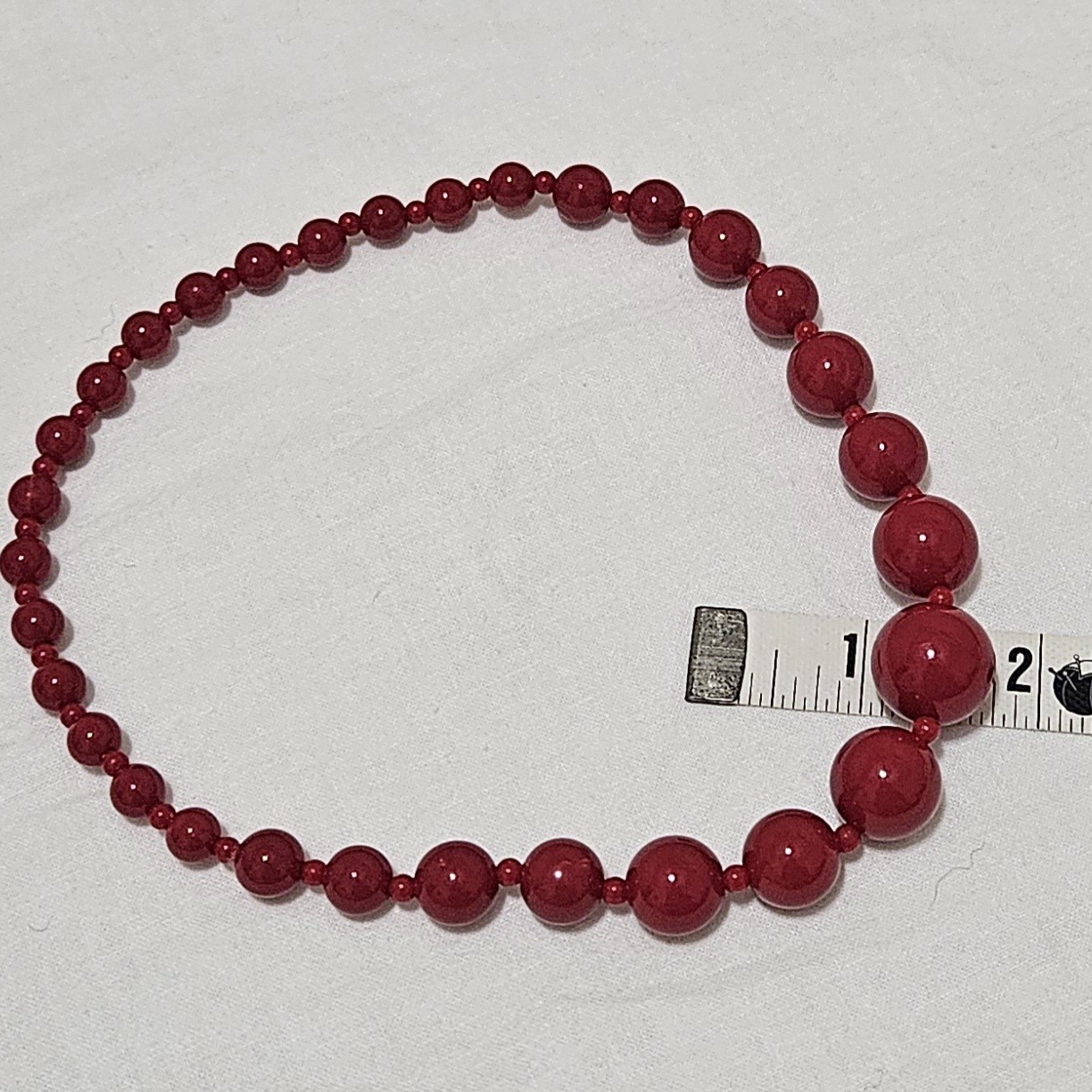 Vintage Red Beaded Choker Necklace, Stretch, Beads Graduated In Size