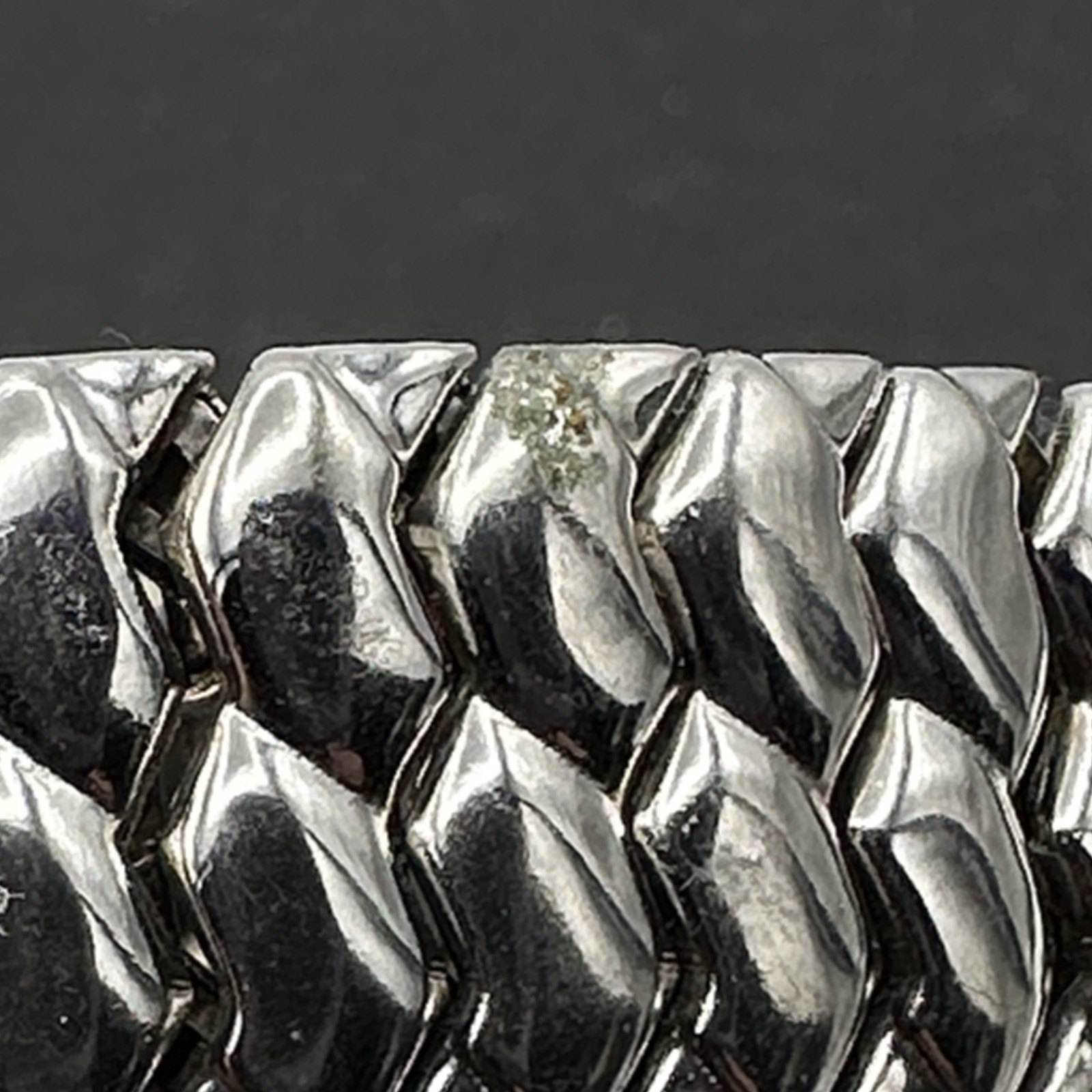 DALE expansion bracelet – vintage silver-tone rhinestone pot metal accent READ