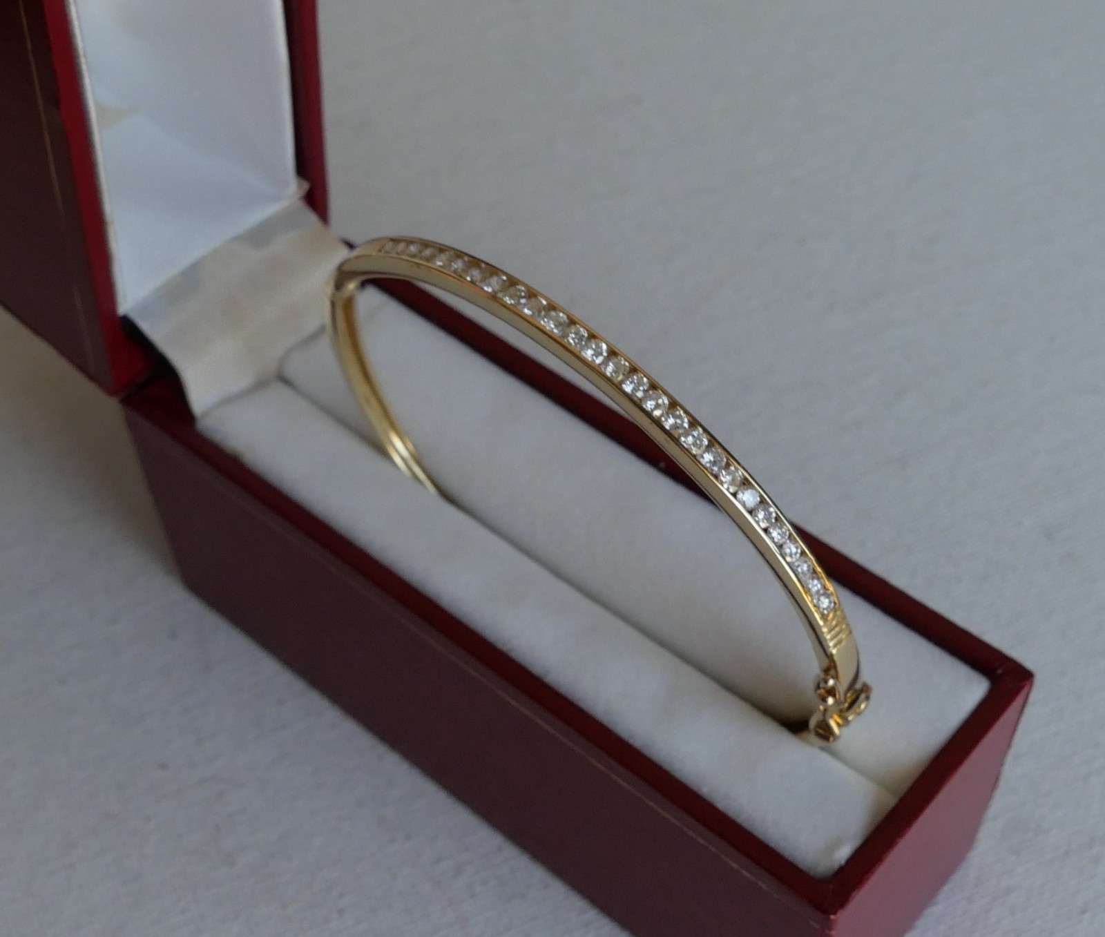18K Yellow Gold Diamond Bangle Bracelet – 0.80 TCW – Secure Double Clasp